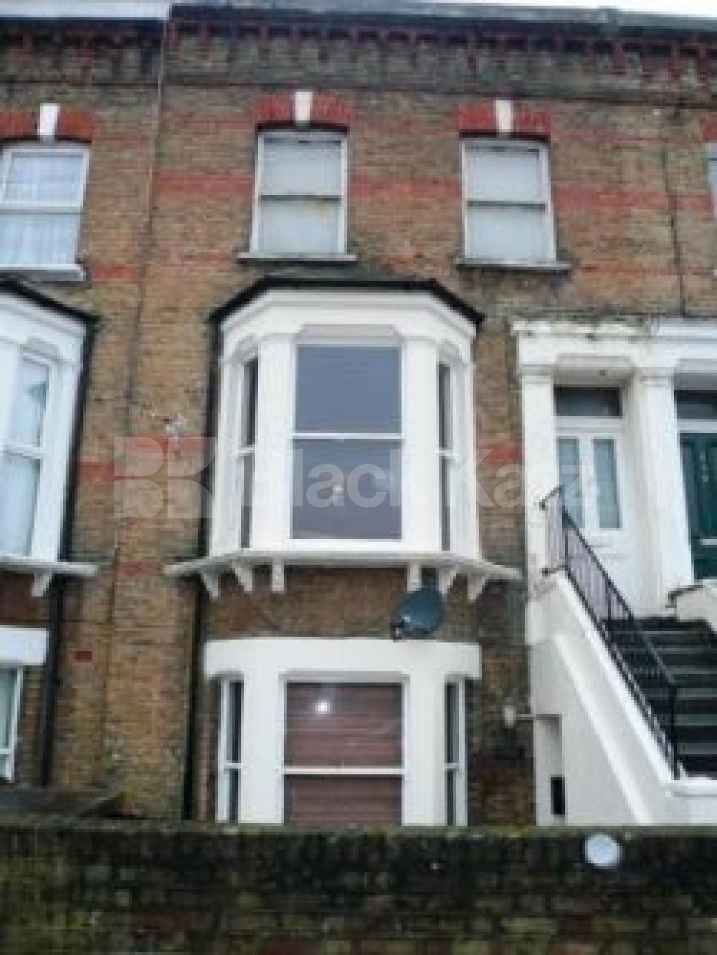 			New instruction, 3 Bedroom, 1 bath, 1 reception Flat			 Ashmore Road, MAIDA VALE/QUEENS PARK W9